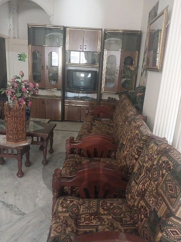 للبيع طقم صالون كامل من خشب السنديان الأصلي