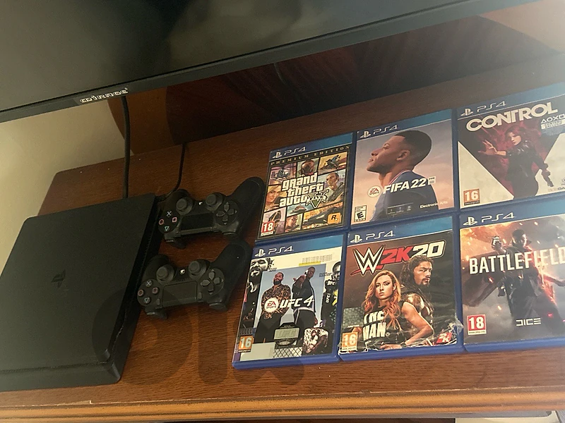 ps4 slim