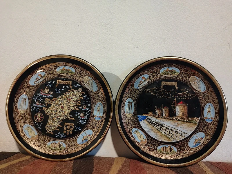 Vintage Ibiscus Keramik Rhodes Greece Decorative Plates Set