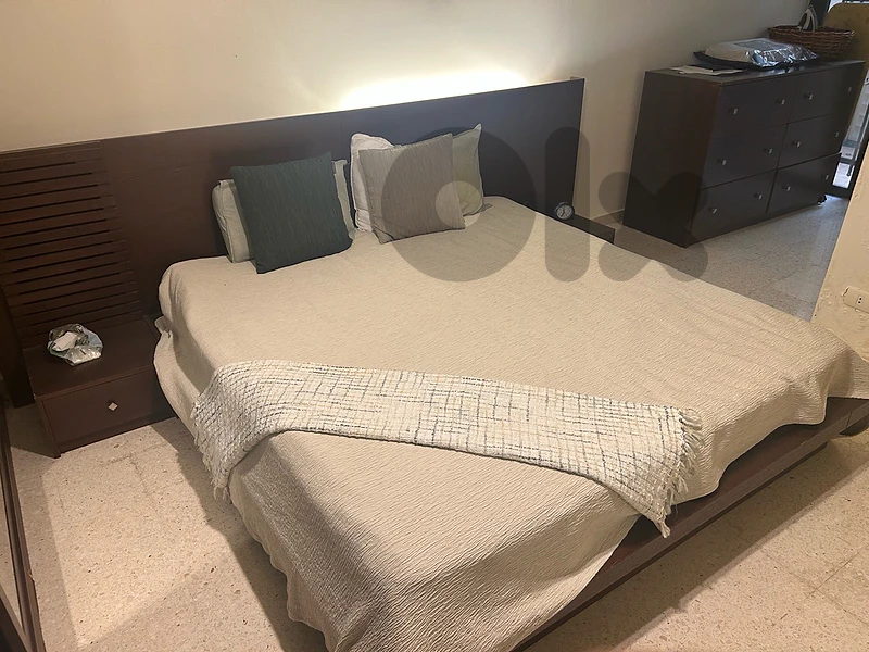 Full Bedroom