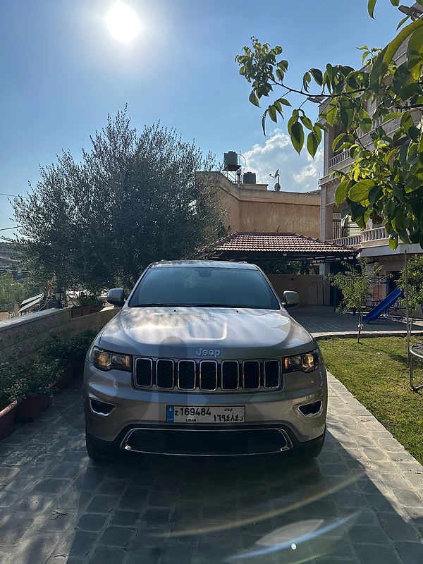 Jeep Cherokee 2018 LAREDO