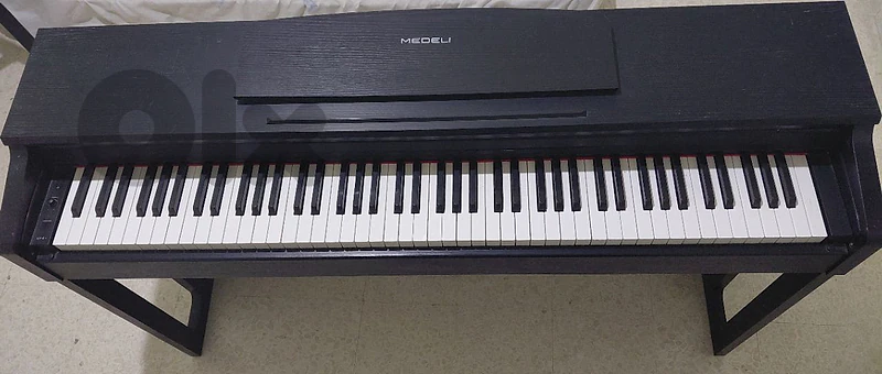 digital piano medeli up 81