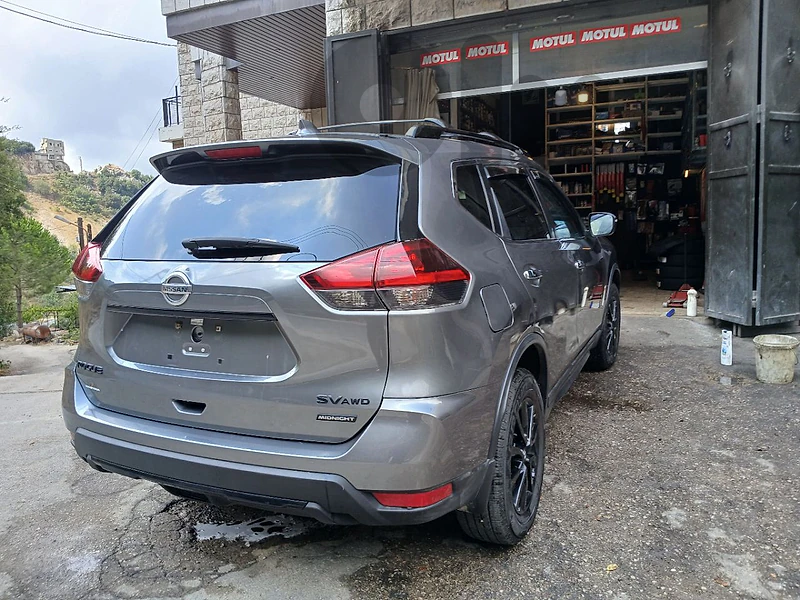 Nissan Rogue 2018 midnight edition