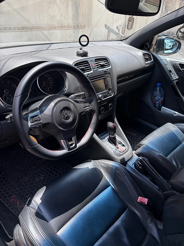 Volkswagen Golf 2011 GTI 6