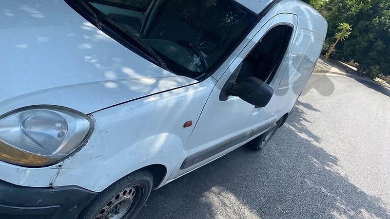 Renault	2004