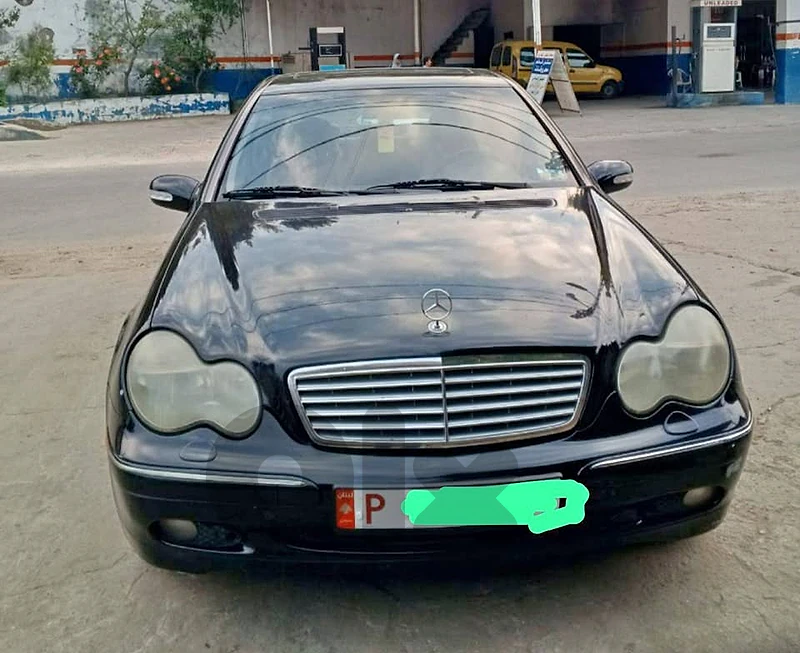 Mercedes-Benz C240 2001