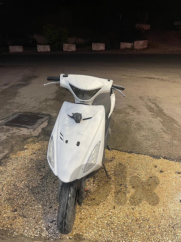 v150 azzo with papers 81626091