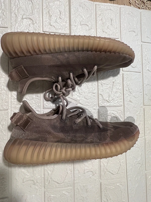 Original Yeezy Boost 350 V2