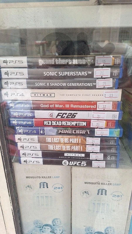 PS5 PS4 discs