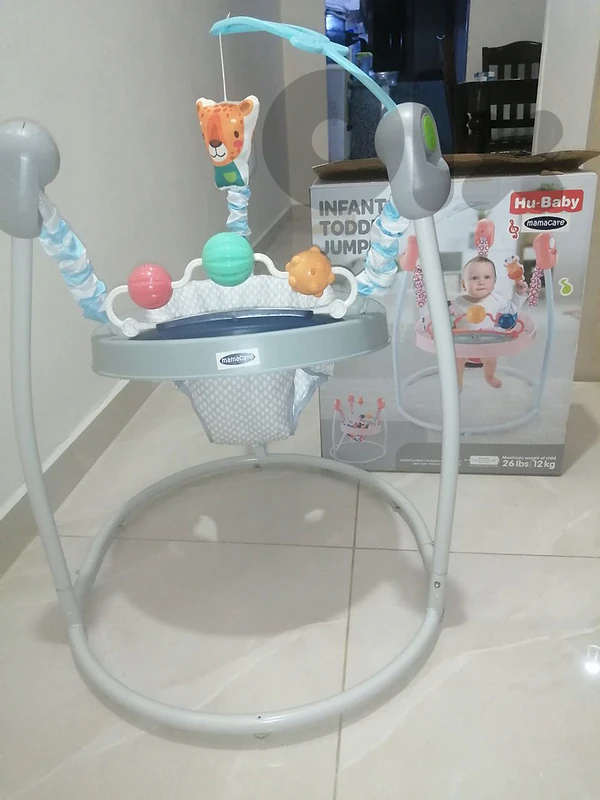 mamacare baby jumper and carseat