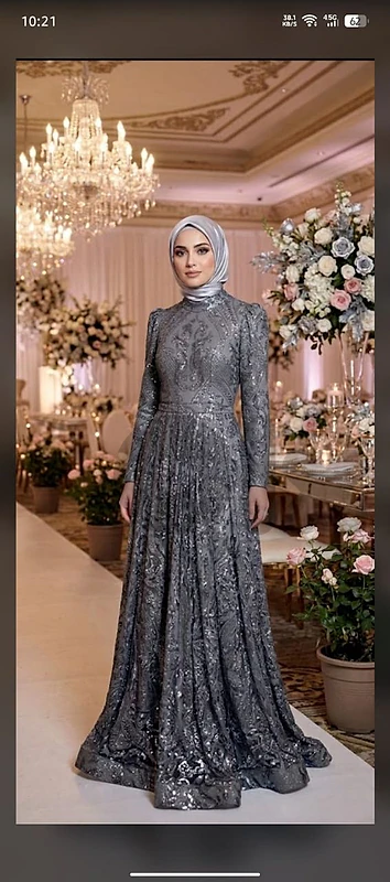 soirée gown