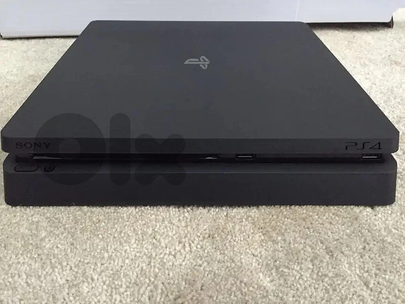 Ps4 Slim + Steering wheel