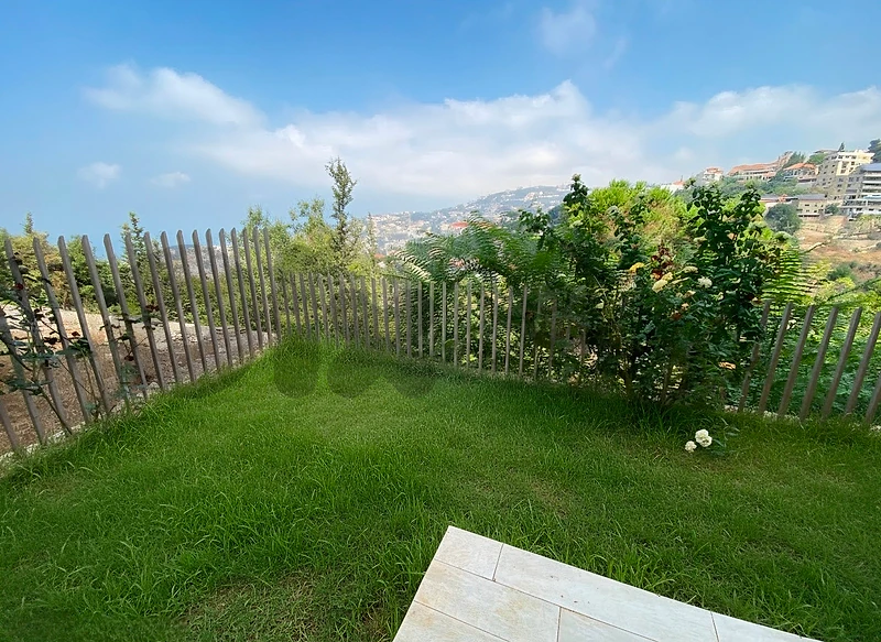 Apartment for sale in Kfarhbeb/ Graden/ New / View