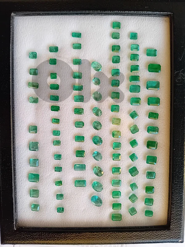 natural emerald 74.39 ct.  7500$