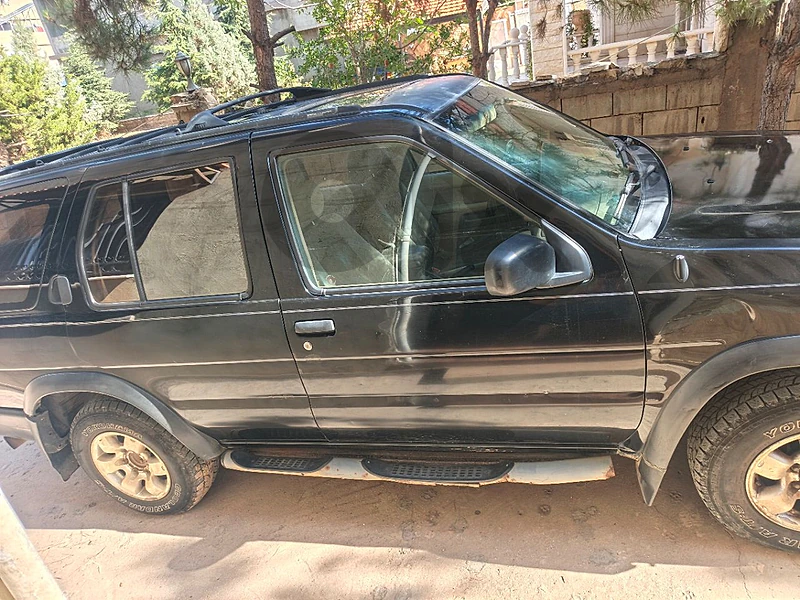 Nissan Pathfinder 1996
