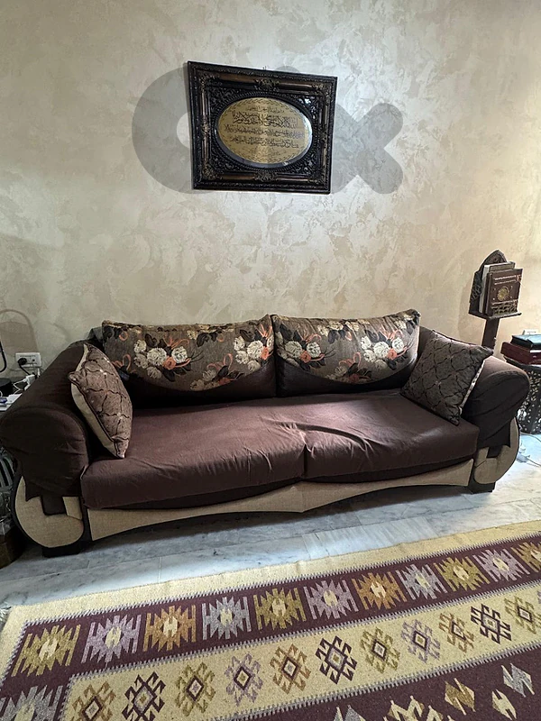 كنبايات ممتازة للبيع