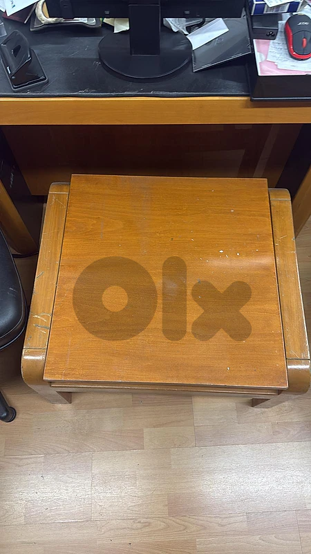 Compact Wooden Side Table / Low Accent End Table