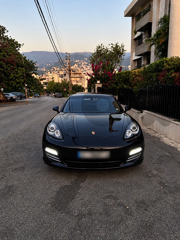 Porsche Panamera 2012 Panamera 4s — Source Lebanon — 60,000km