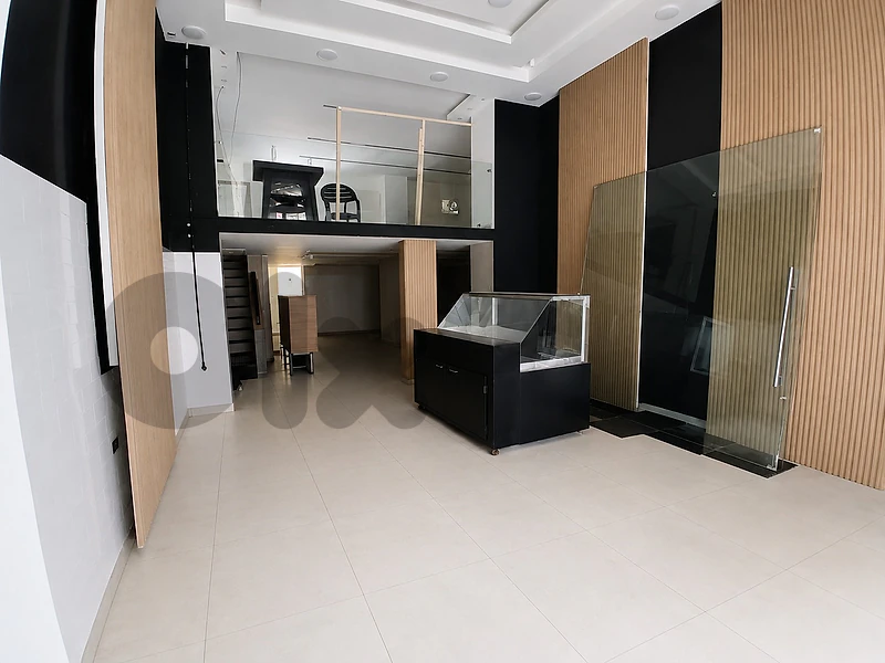 Shop for Rent in Hamraمحل تجاري للإيجار في الحمرا