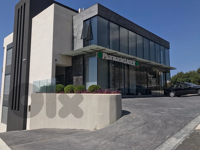 pharmacy for rent in Maayssra