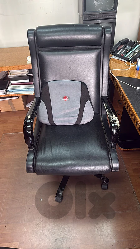 3-Piece Black Leatherette Office Swivel Chair Set