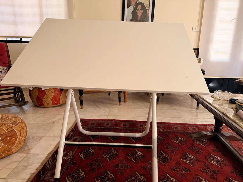 طاولة هندسة او رسم