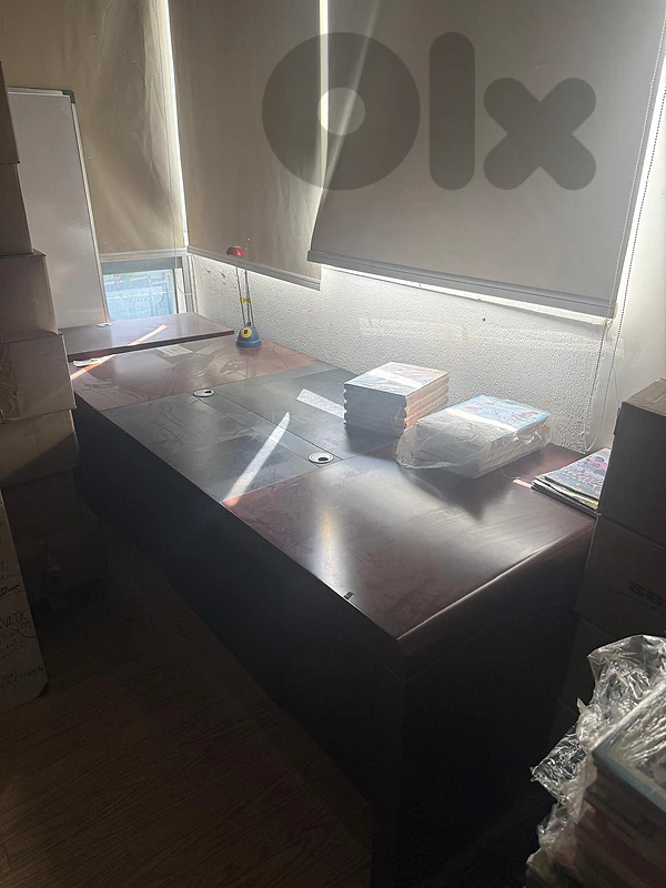 Executive Mahogany L-Shaped Office Suite with Built-In management
