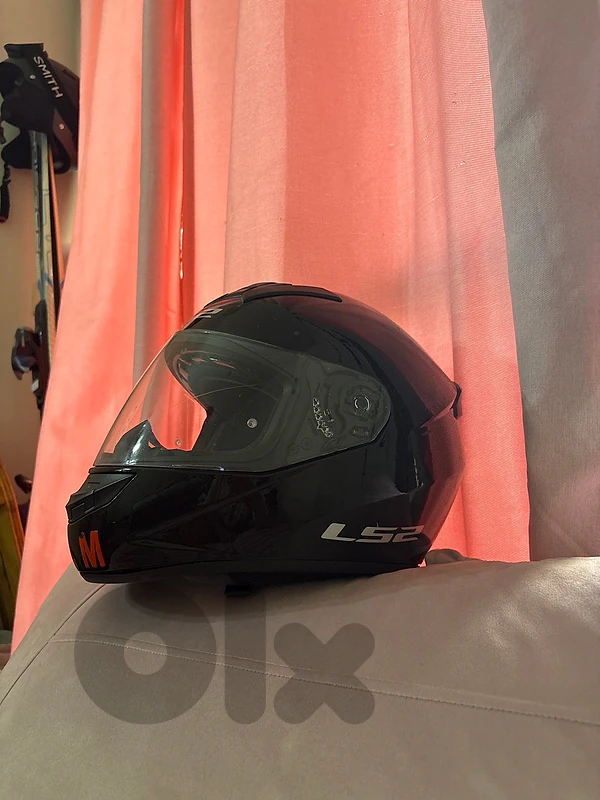 LS2 helmet barley used and in amazing quality