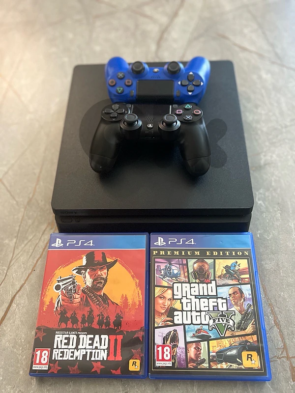 USED PS4(mint condition)