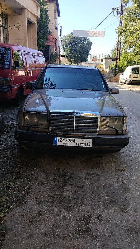 Mercedes-Benz Other 1989 E260