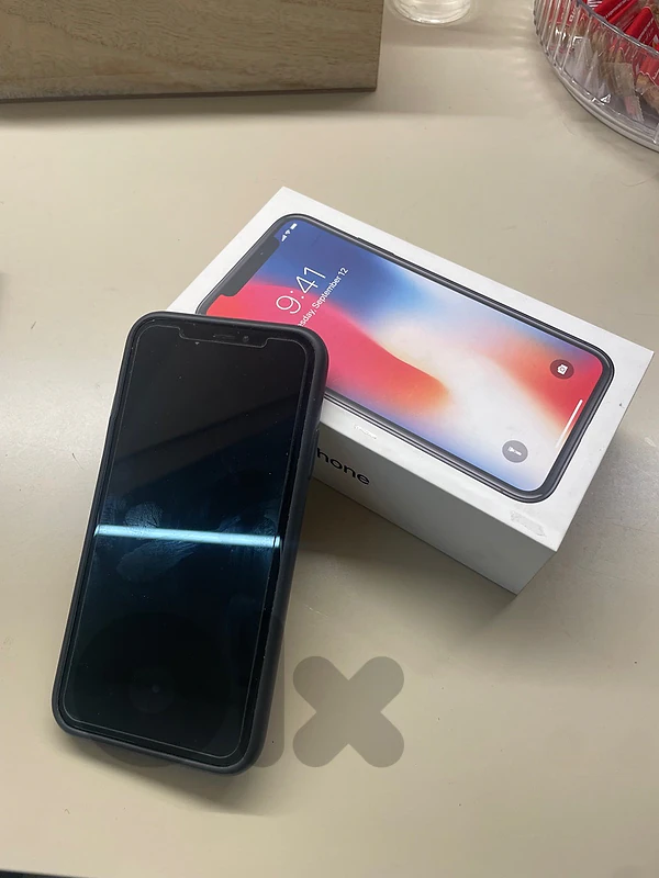 iPhone X 256GB Black – Excellent Condition – With Box