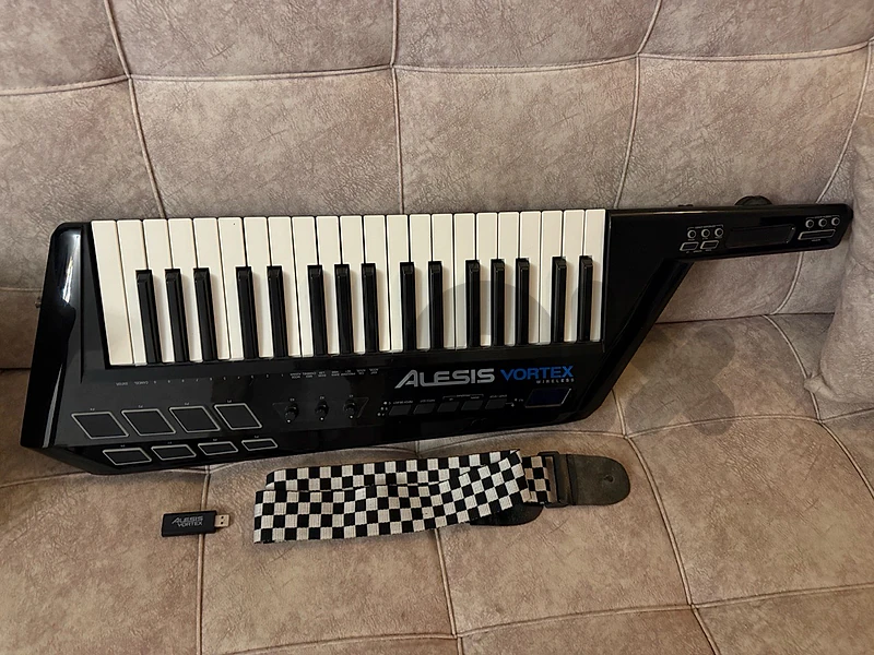 keytar alesis vortex wireless