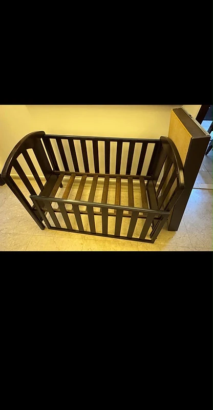 Baby crib
