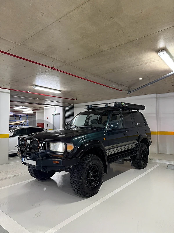 Toyota Land Cruiser FJ80 Mint Condition