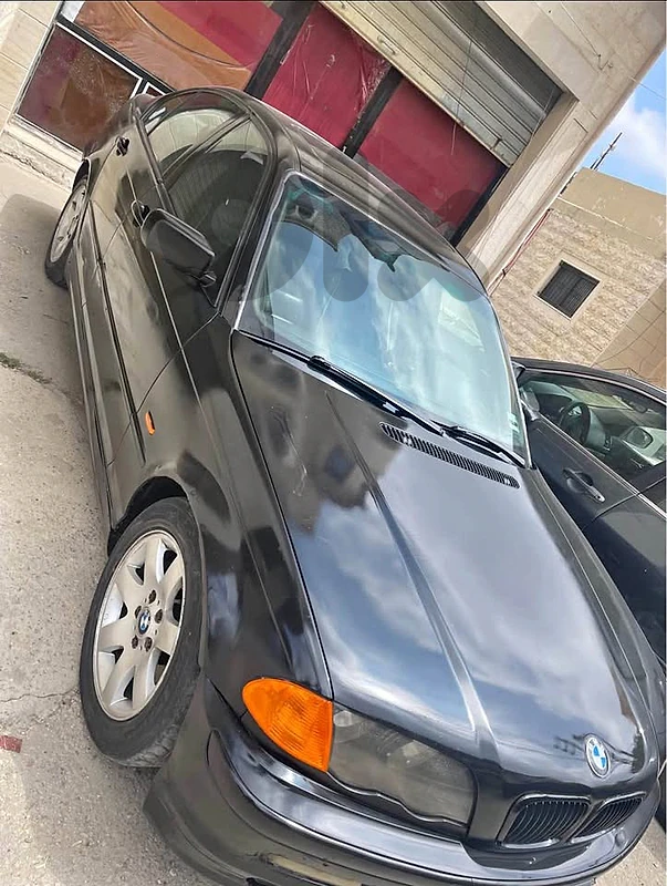 BMW 325	2000