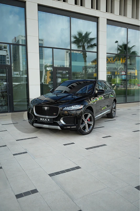 Jaguar F-Pace S - 2019 MY - Red Interior - CLEAN CARFAX !! Jaguar F-Pace S - 2019 MY - Red Interior - CLEAN CARFAX !!