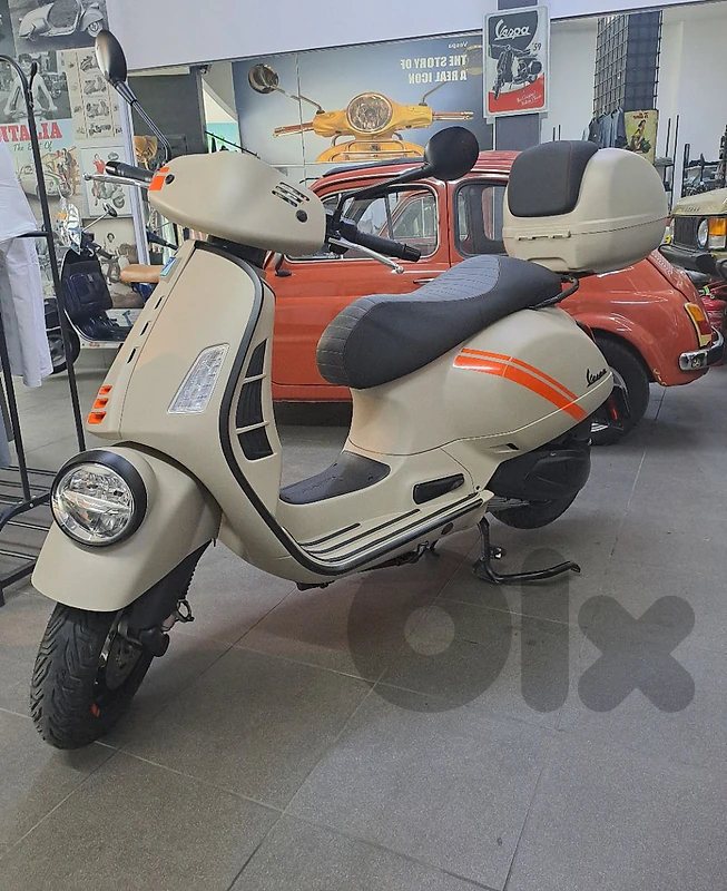 Italian Vespa 310 cc GTV 2025