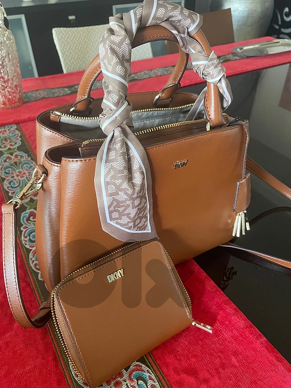 Authentic DKNY handbag & Wallet
