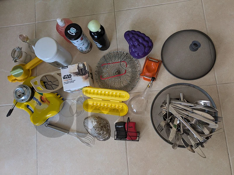 kitchen items