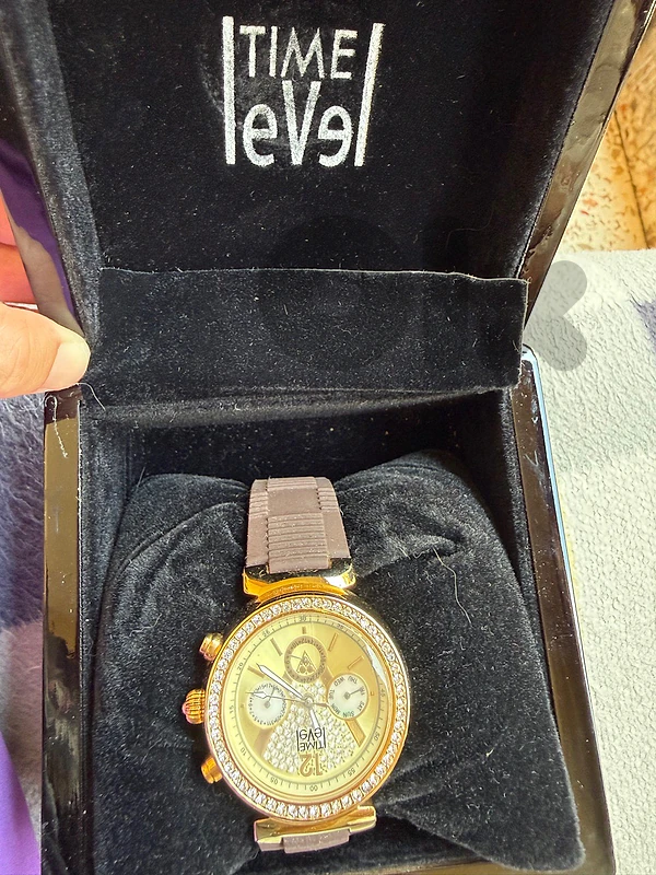 ساعة يد نسائية فاخرة وأنيقة من ماركة Time Level الأصلية