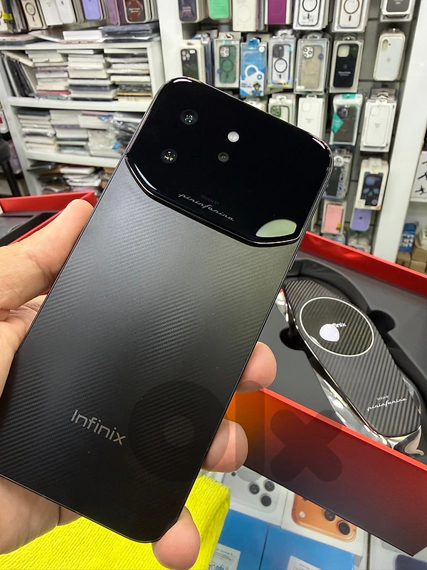 Note 60 ultra used for 2 days one year warranty