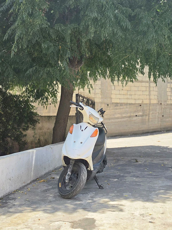 مكنة منو ناقصة شي بخاخ جديد  بلا وراق