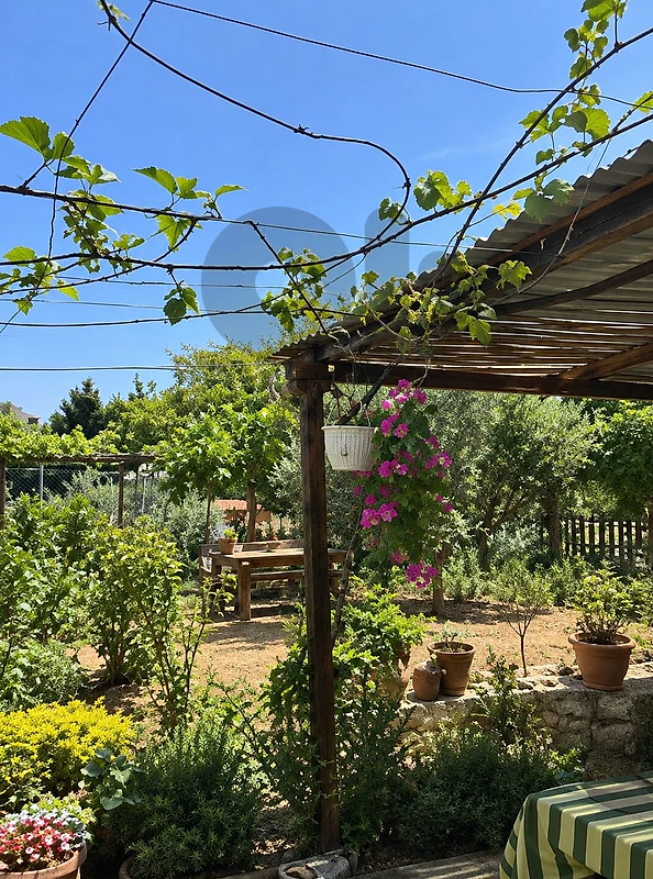 4 BEDS | HUGE GARDEN | MAR Roukoz  PRIME | FURNISHED, (DE-366) P.A