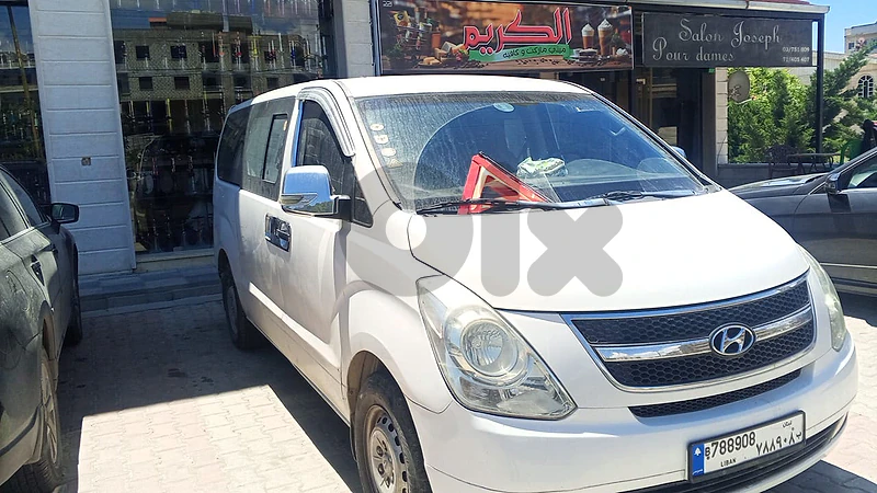 Hyundai H1 2012