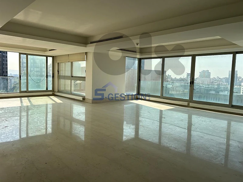 Spacious apartment+splendid view /Achrafieh /sale /شقة في أشرفية للبيع