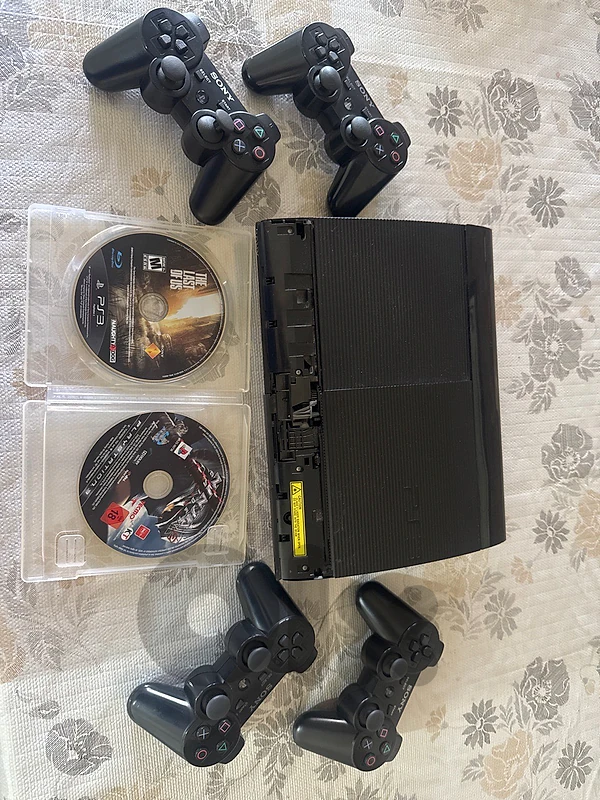 ps3 super slim 500 gb