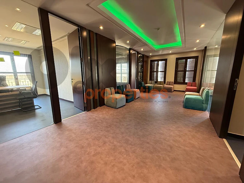 Furnished Office For Rent in Downtown Beirut مكتب مفروش CPBMB12