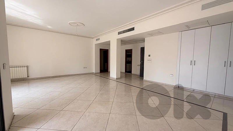 Spacious Apartment for Sale in Achrafieh-شقة للبيع في الأشرفية Spacious Apartment for Sale in Achrafieh-شقة للبيع في الأشرفية