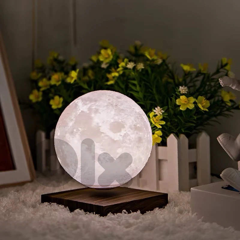 🌙✨ Levitating Moon Lamp – The Magical Floating Moon for Your Room!