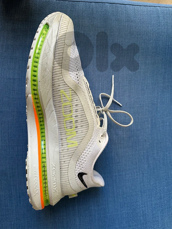 Nike ZoomX– White/Volt – Like New – Worn Twice Size 45 eu